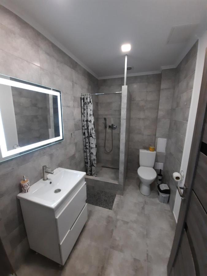 Нові Квартири Біля Вокзалу Іф "Хочу Цю" Apartment Ivano-Frankivsk Exterior photo